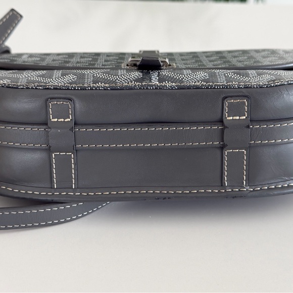 Goyard Belvedere PM Gray Crossbody - Picture 5 of 13